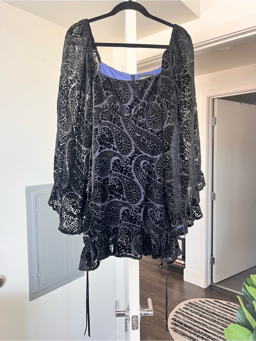 Current Mood Paisley Bell Sleeve Square Neck Mini Dress Black/Blue Sz S